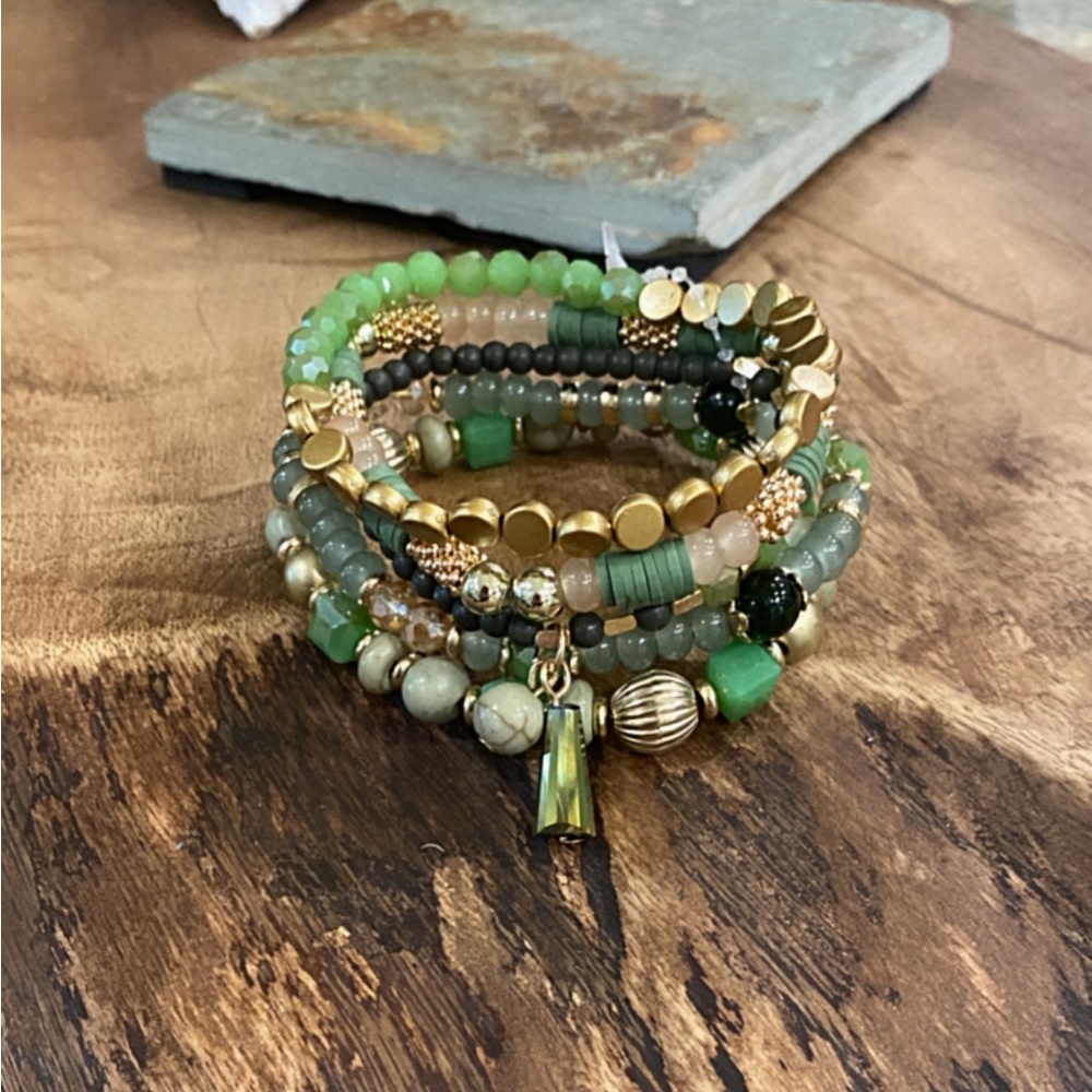Modern Boho Green Stone & Acrylic Bracelet Stack